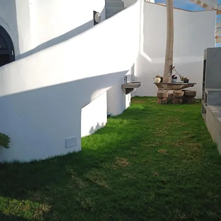 Leilani Garden 2