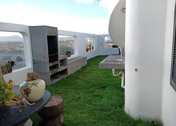 Leilani Garden 2 *
