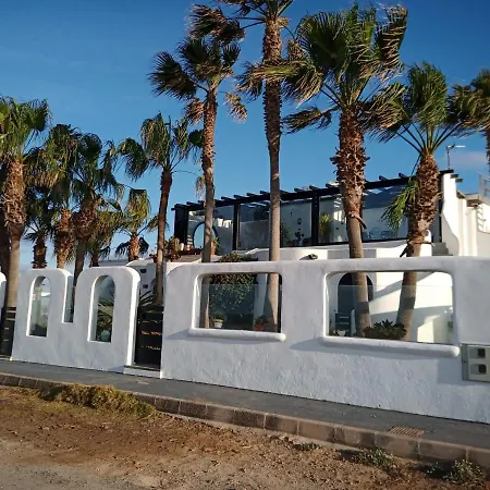 아파트 Leilani Garden 2 Cotillo